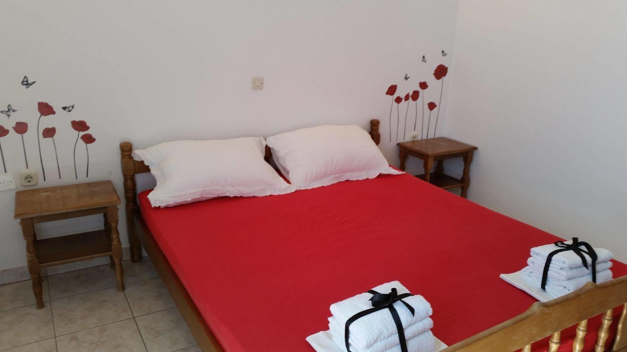 Apartments Ana & Ita Novalja Bagian luar foto